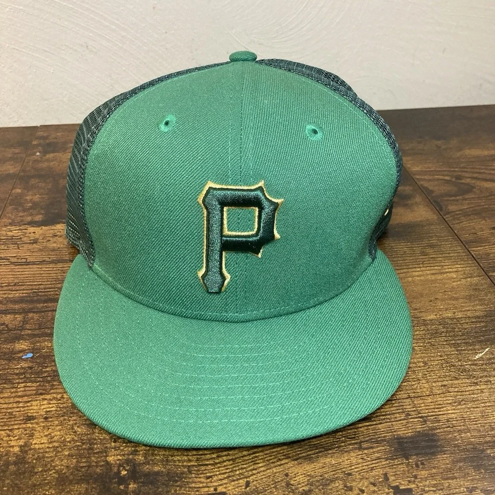 Pittsburgh Pirates‎ New Era 7 1/8 59Fifty Green with Sparkle/Glitter Gold Fitted